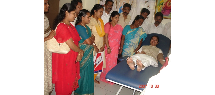 indria-ghandhi-23-death-anniverssary-blood-donation-006